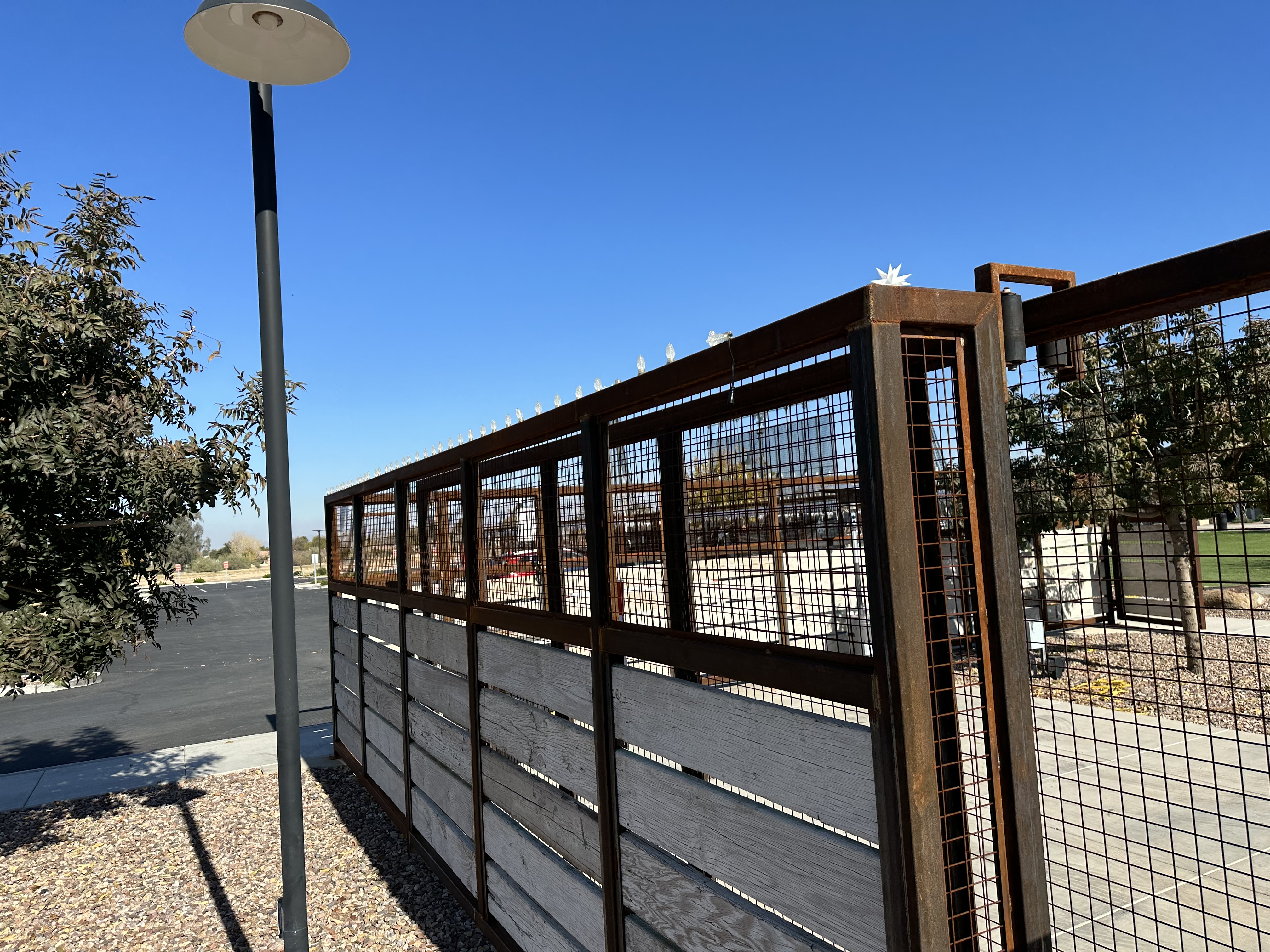 Reference Photos image 6 for controller Fence Lights